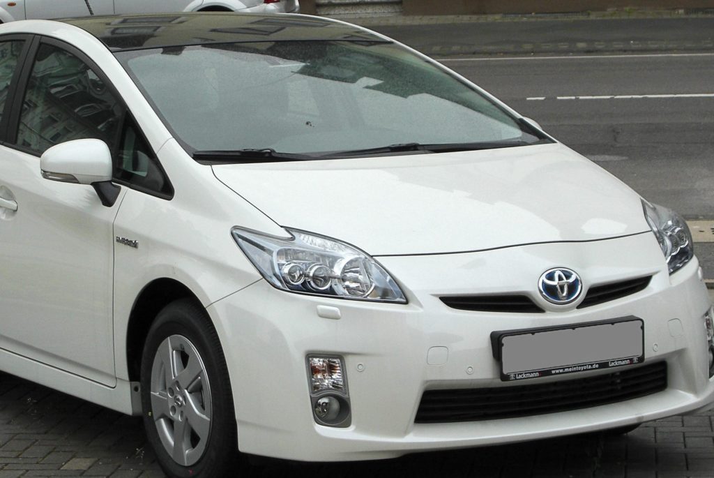 Toyota відкликає автомобілі Prius через гальма