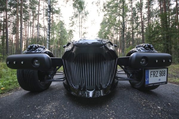 В Україні зробили унікальне авто в стилі Чужого
