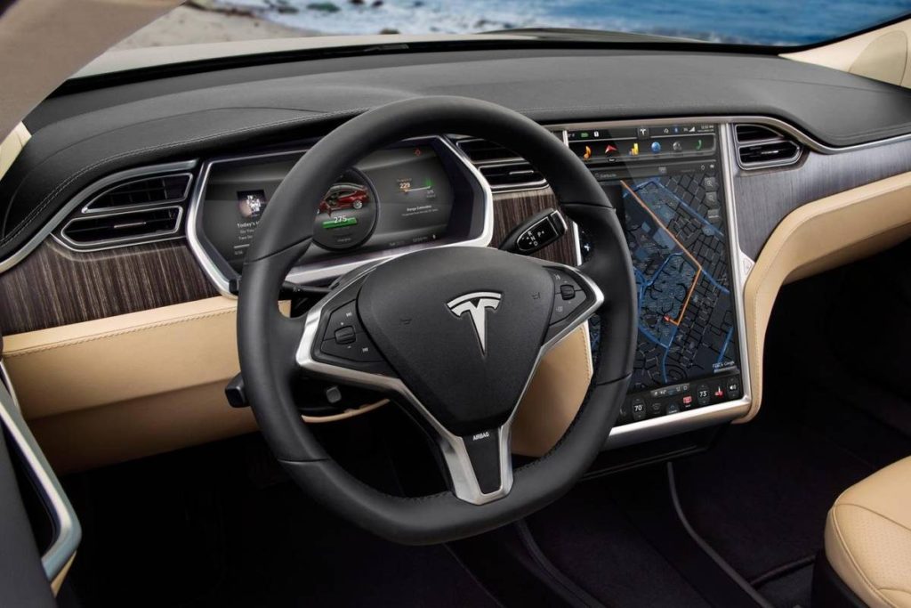 Ціна таксі Tesla у Києві