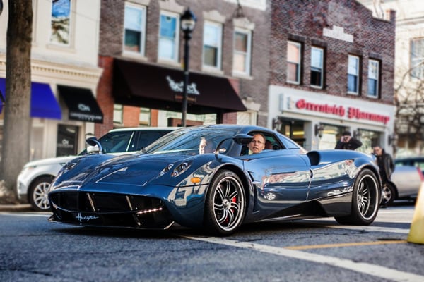 Єдиний у світі суперкар Pagani Huayra Pearl розбитий у ДТП