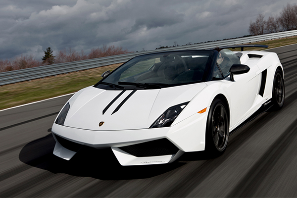 Як горить Lamborghini