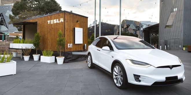 Будинок майбутнього від Tesla на колесах Фото 1 Будинок майбутнього від Tesla на колесах Фото 1