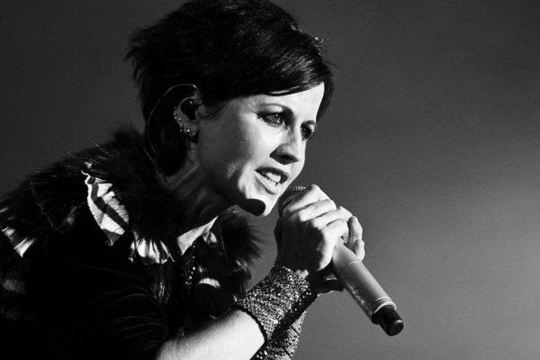 Єдина у своєму роді: реакція зірок на смерть Долорес О’Ріордан