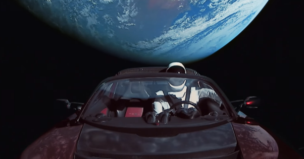 Илон Маск показал клип о запуске Falcon Heavy под песню Дэвида Боуи
