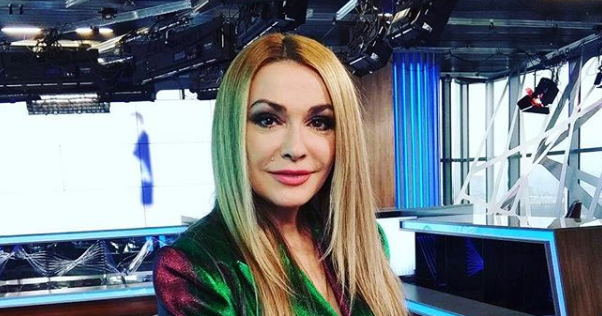51-летняя Ольга Сумская в бейсболке и без макияжа