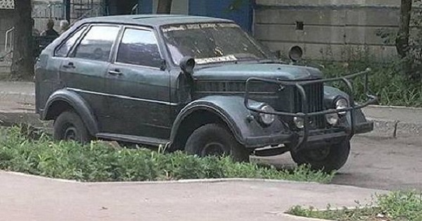 Франкенштейн у світі авто: саморобний “позашляховик” потрапив на фото у Харкові