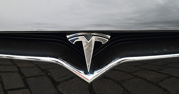 Ілон Маск анонсував дату презентації електрокара Tesla Model Y