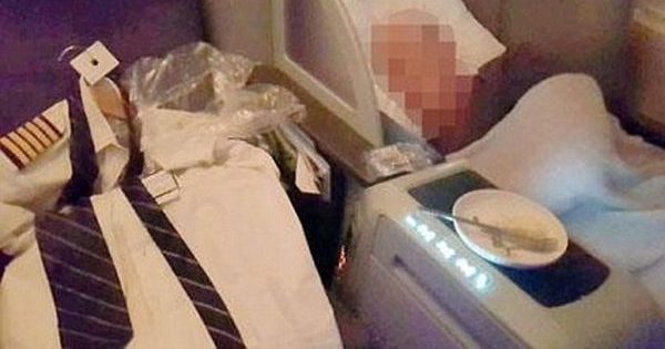Пілот, який заснув у польоті, налякав пасажирів