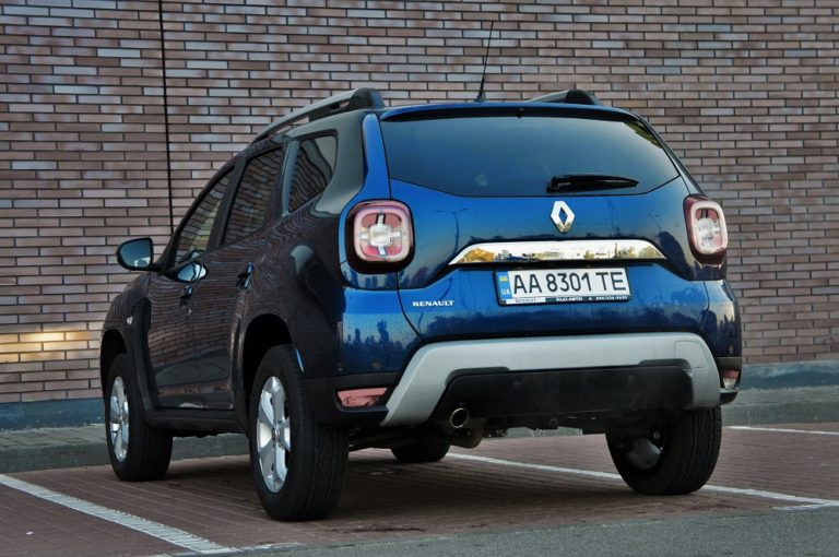 Тест-драйв Renault Duster: утилітарний та сучасний Фото 15