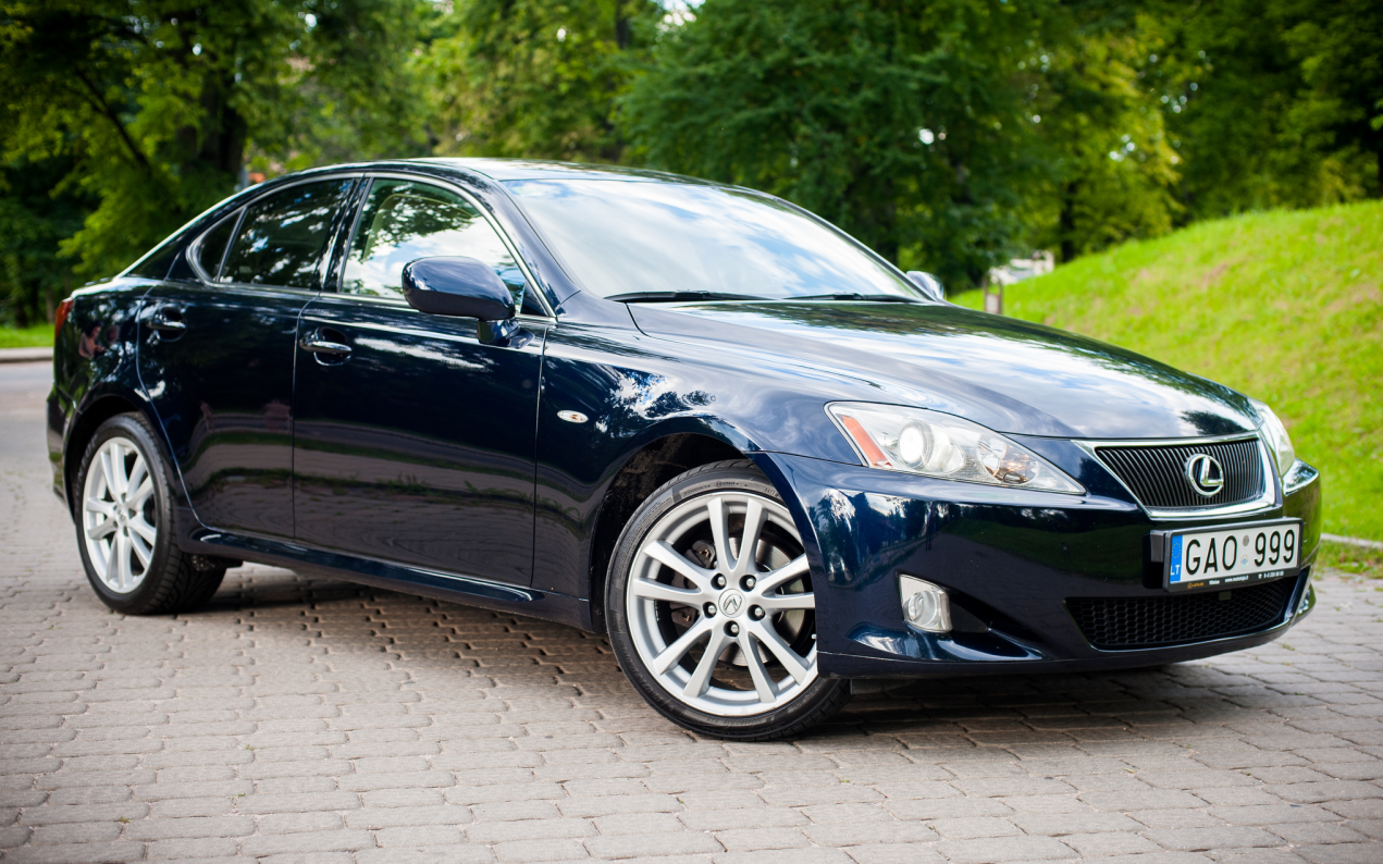 Lexus 