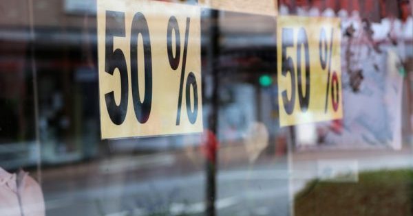 Новорічні знижки 2018: де і коли будуть розпродажі
