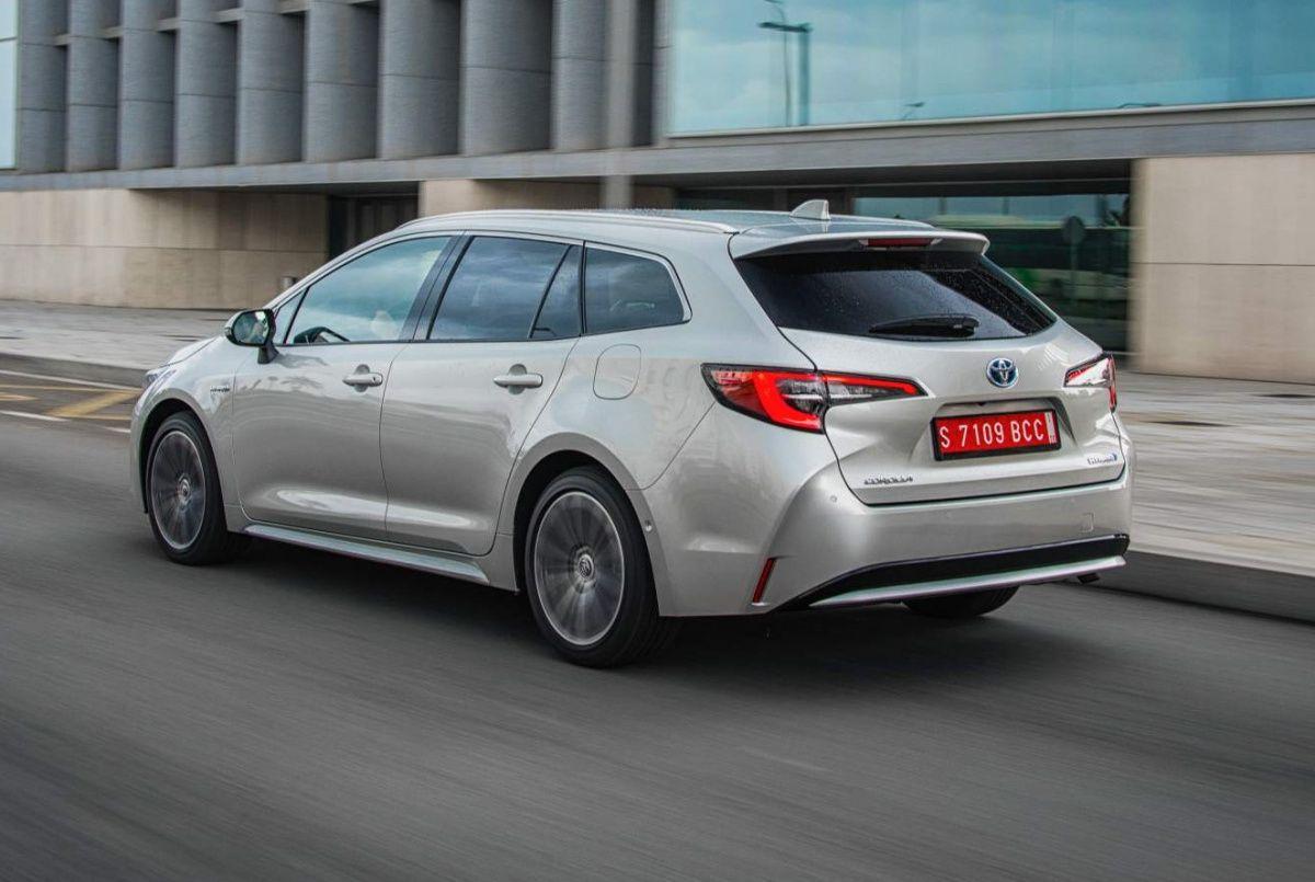 Toyota Corolla 2019 – розсекречено двигуни і витрату палива Фото 1