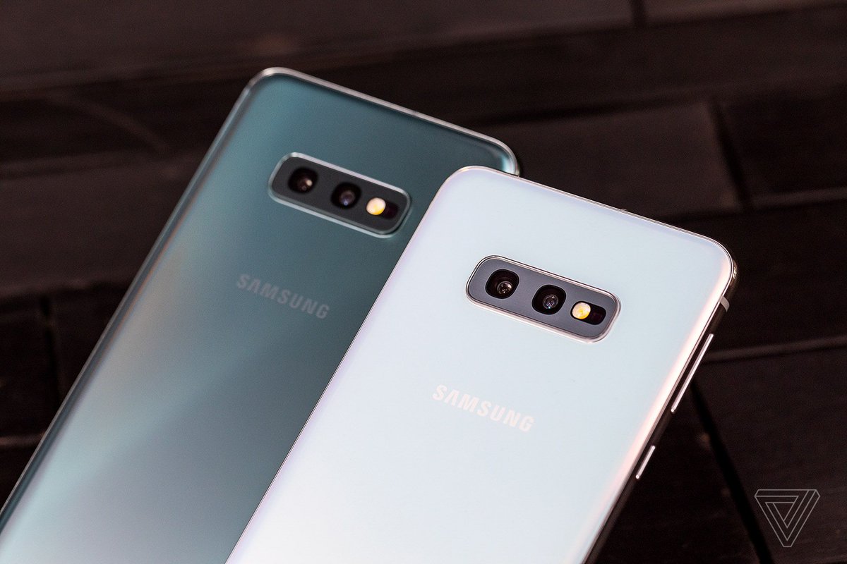 Samsung Galaxy S10 и S10+: характеристики и цена Фото 1