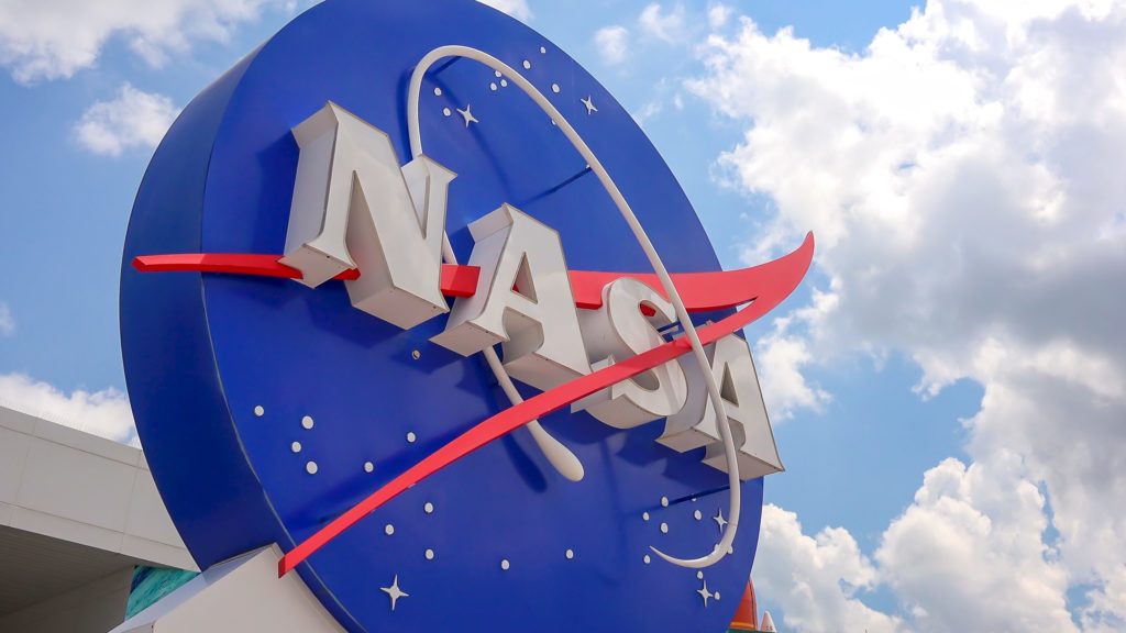 NASA позволило SpaceX провести полет к МКС