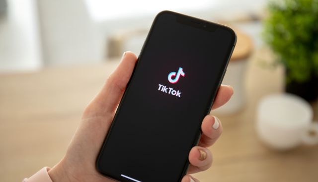 У США рекордно оштрафували TikTok: у мережу потрапили всі дані дітей до 13 років