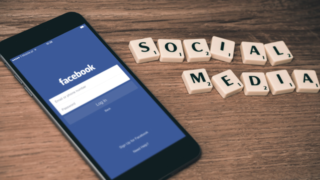 Facebook разрешил создавать 3D-снимки на дешевых смартфонах
