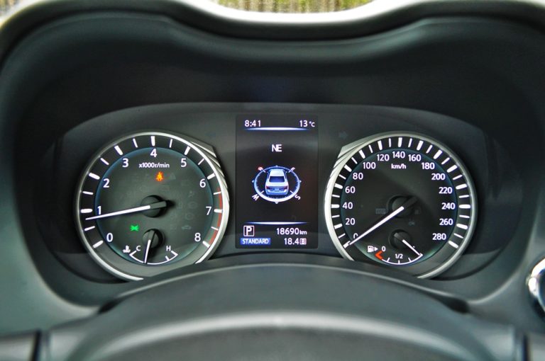 Тест-драйв Infiniti Q50s: секс и город Фото 4
