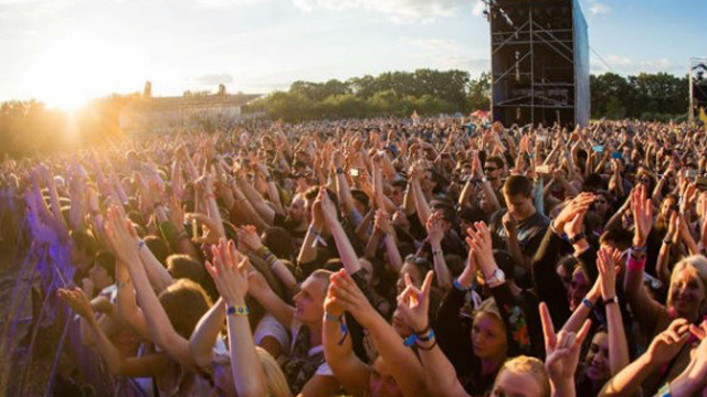 Эмоции и драйв: как выступили Liam Gallagher и Michael Kiwanuka на Atlas Weekend 2019