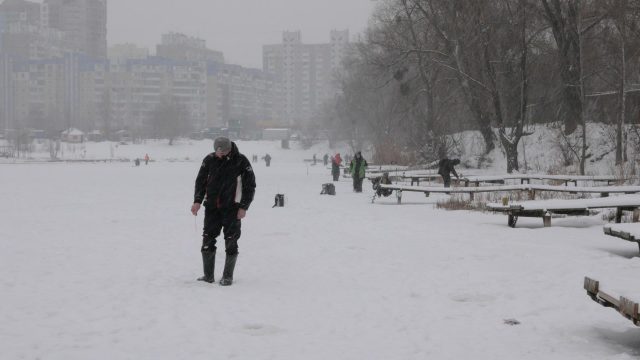 Місця зимової риболовлі у Києві Фото 3