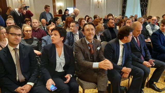 Я вам стану у нагоді: Сергій Шнуров вступив в партію і може балотуватися в Держдуму