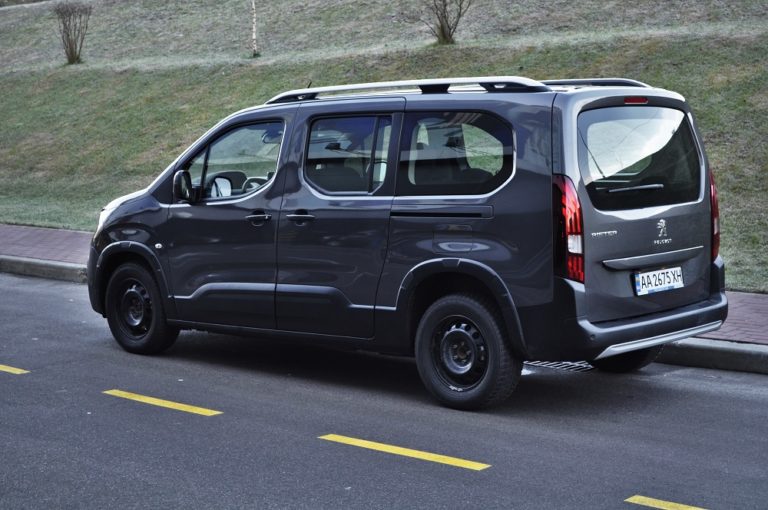 Тест-драйв Peugeot Rifter: что за зверь?