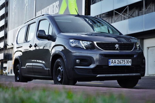 Тест-драйв Peugeot Rifter: сімейний лев
