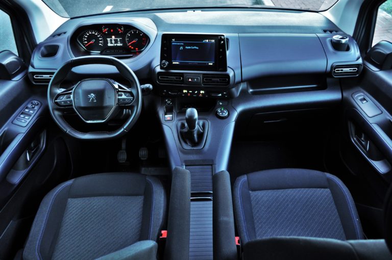 Тест-драйв Peugeot Rifter: что за зверь?