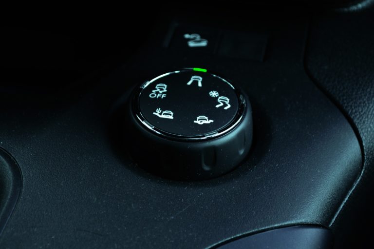 Тест-драйв Peugeot Rifter: что за зверь?