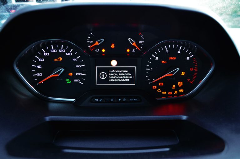 Тест-драйв Peugeot Rifter: что за зверь?