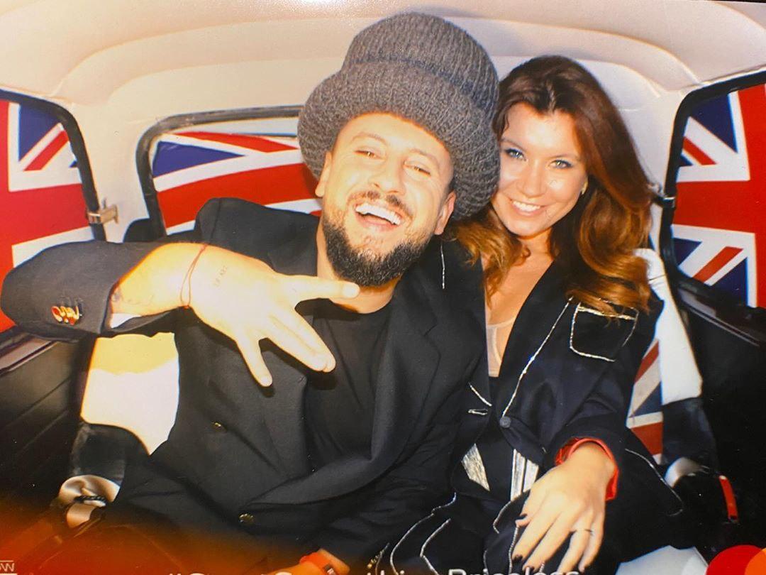 Monatik з дружиною вийшли на червону доріжку Brit Awards 2020