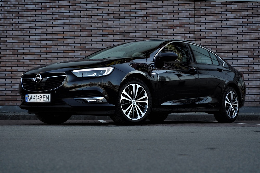 Тест-драйв Opel Insignia: суворий німець