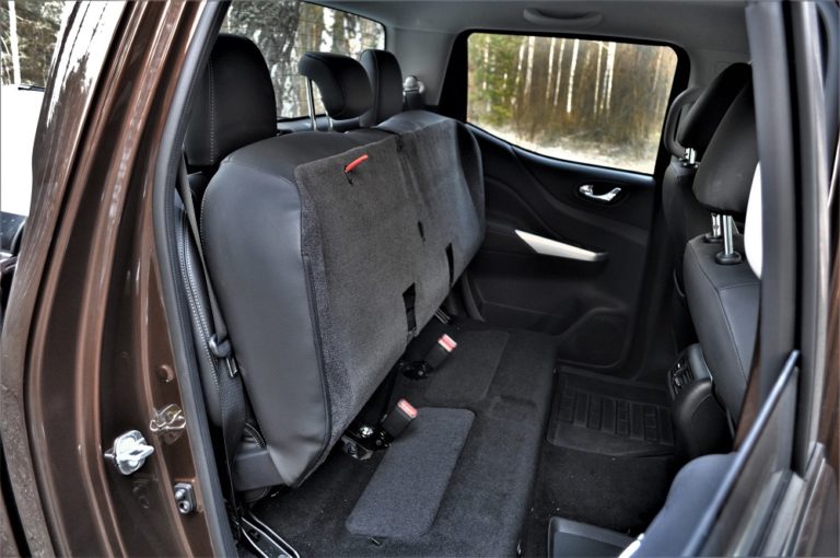 Тест-драйв Nissan Navara: пікап в українських умовах Фото 8