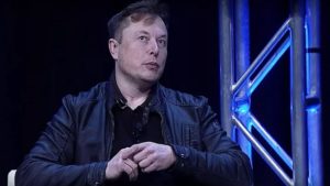 Батут работает: Маск и пользователи соцсетей потроллили Роскосмос