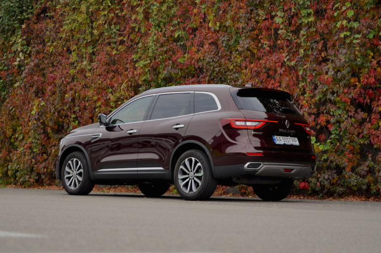 Тест-драйв Renault Koleos: знайти десять відмінностей Фото 10