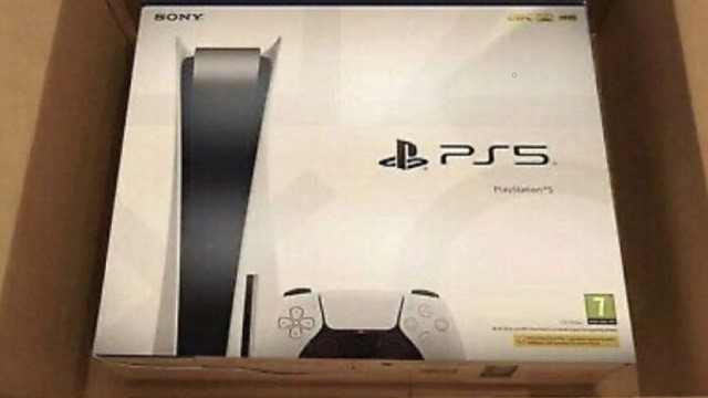 Віддам нирку за PS5: стартували продажі PlayStation 5, але не всім дісталося