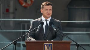 Символ нашої держави: Зеленський привітав українців з Днем Конституції