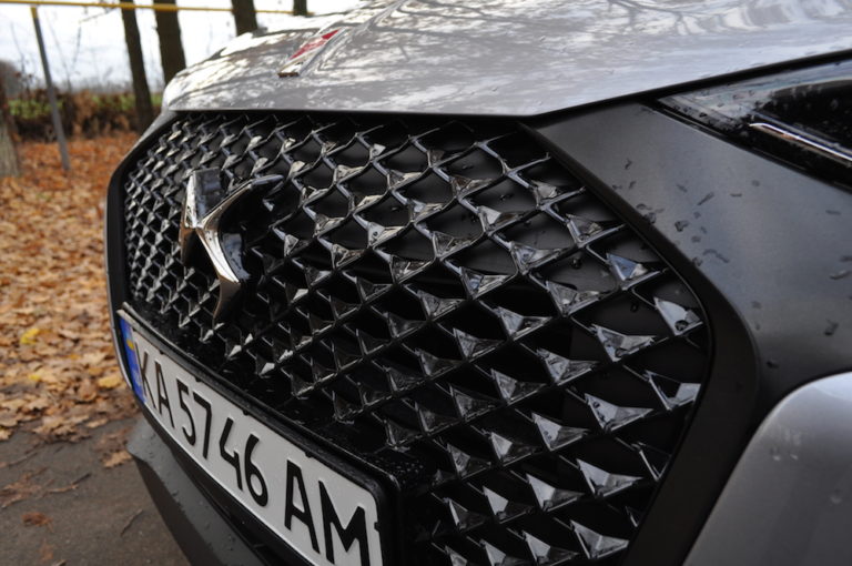 Тест-драйв DS3 Crossback: французька екзотика в Україні Фото 18