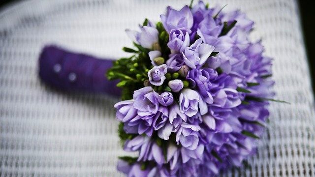 С днем ангела Ангелины: поздравления в открытках и СМС
