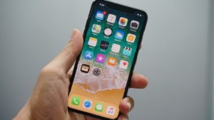 Apple начнет просматривать личные фотографии пользователей iPhone