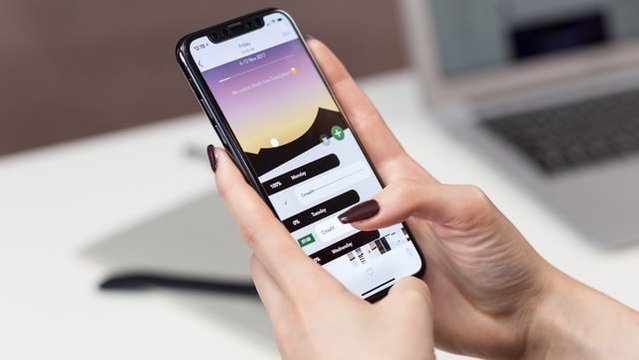 Apple загнали в угол: как Epic Games и Spotify заставили компанию меняться