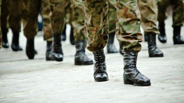День військ зв’язку 2021: привітання в листівках