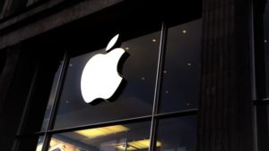 Вигідніше за золоті шахти: в Apple розповіли, що роблять зі старими iPhone