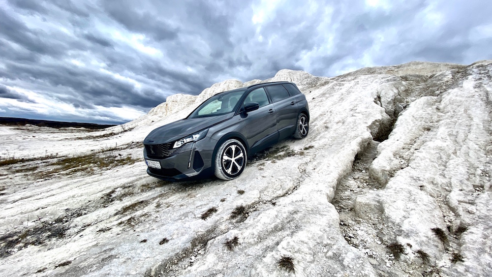 Тест-драйв Peugeot 5008: турбодизельный дом на колесах Фото 1