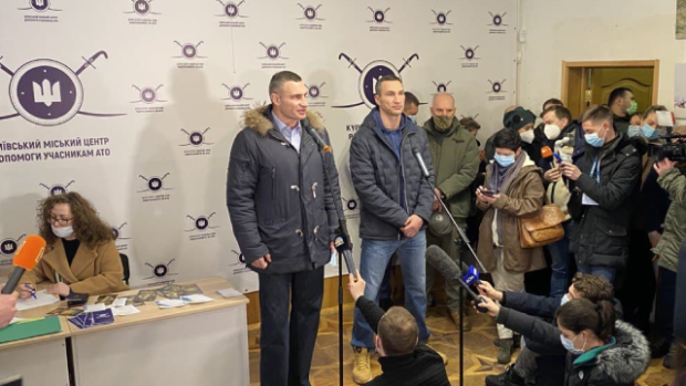 Володимир Кличко прийшов записатися у резервісти