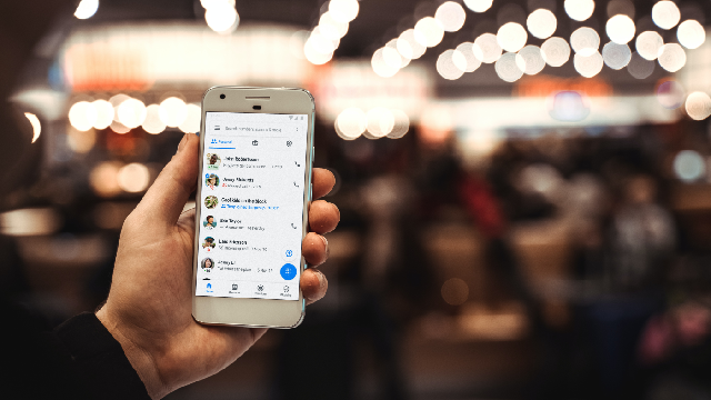 Как перенести контакты с Android на iКак перенести контакты с Android на iPhone Phone