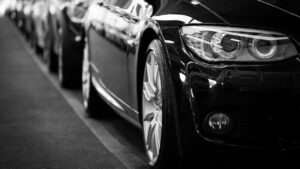 Складено рейтинг найдорожчих автомобільних брендів 2023