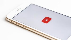 Щоб не заважала насолоджуватися контентом: як прибрати рекламу на YouTube