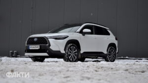 Тест-драйв Toyota Corolla Cross: новий гравець серед кросоверів Toyota