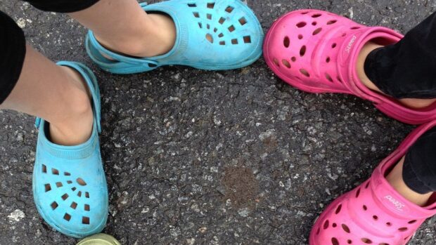 CROCS