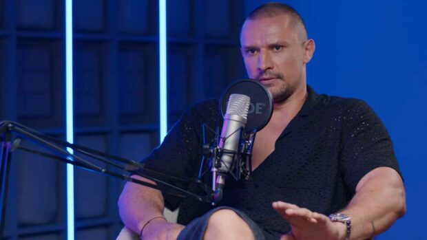 Тарас Цимбалюк сказав, чому не на фронті